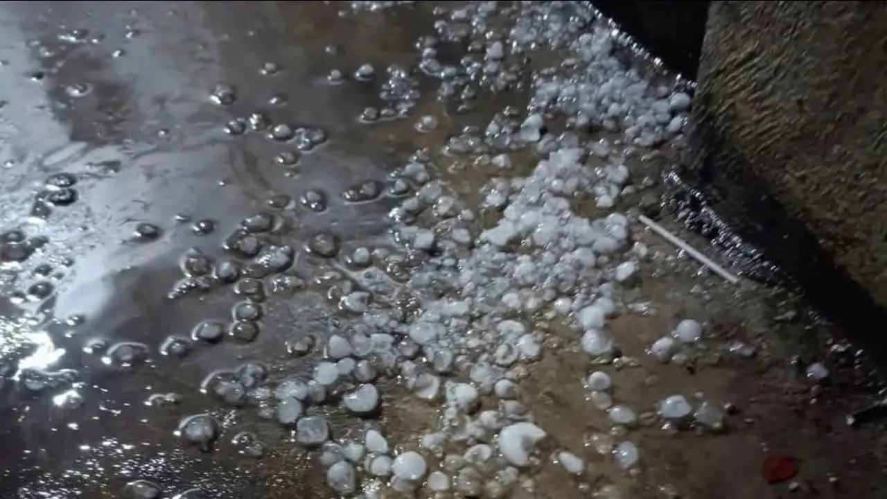 عواصف برد تضرب مناطق عديدة في الشمال وتثير تساؤلات حول الطقس